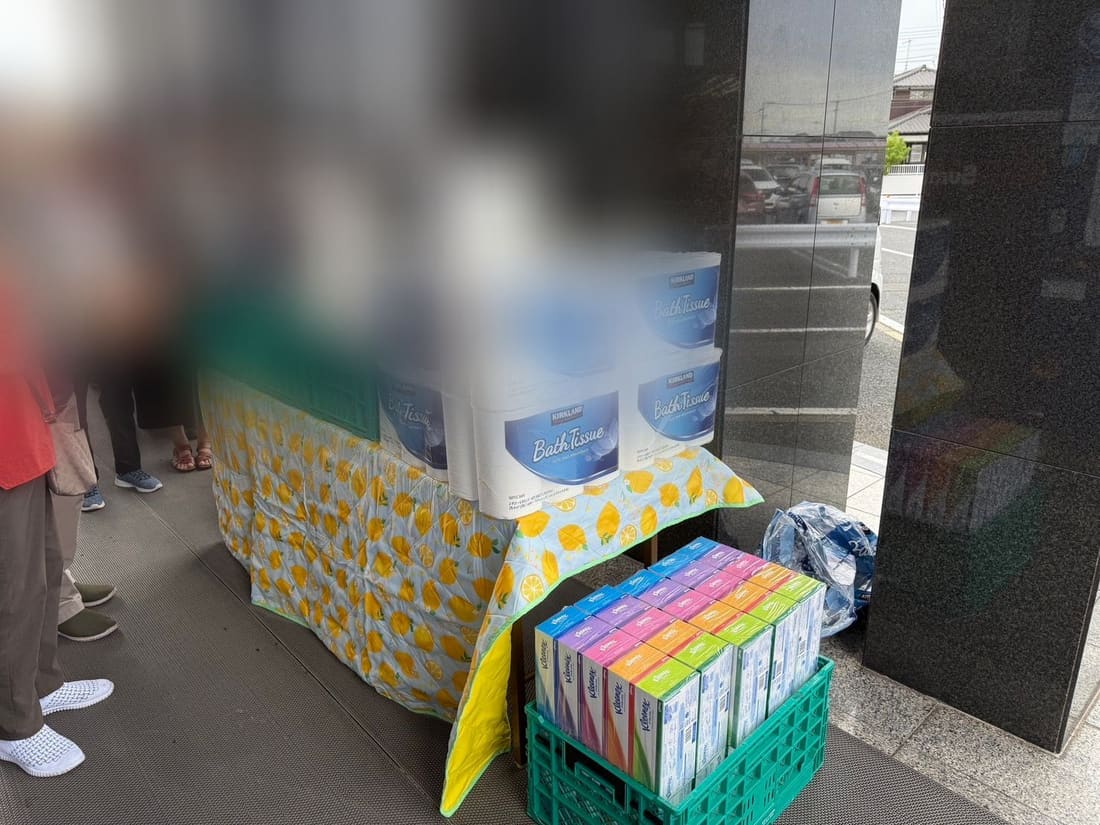 販売中の売場とお客様